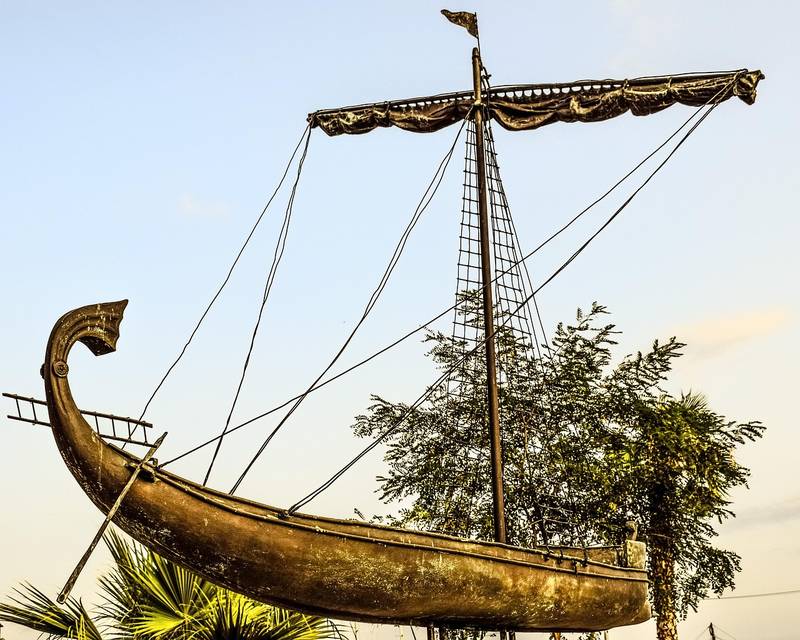 An ancient Greek Argo ship illustration, representing the vessel Odysseus sailed in Homer's epic